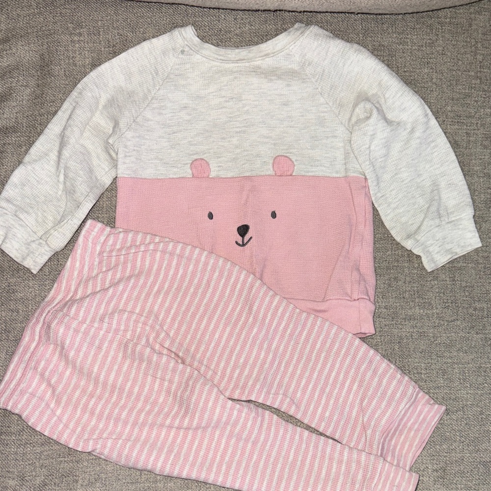 Cozy baby bear outfit